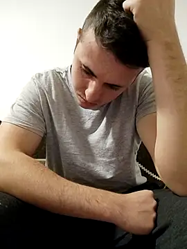 Snapshot of MrNoBoDy000 chatting on 12/15/25, 06:30 MrNoBoDy000 online show from 12/15/25, 06:30