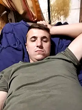 Snapshot of MrNoBoDy000 chatting on 11/11/25, 11:42 MrNoBoDy000 online show from 11/11/25, 11:42