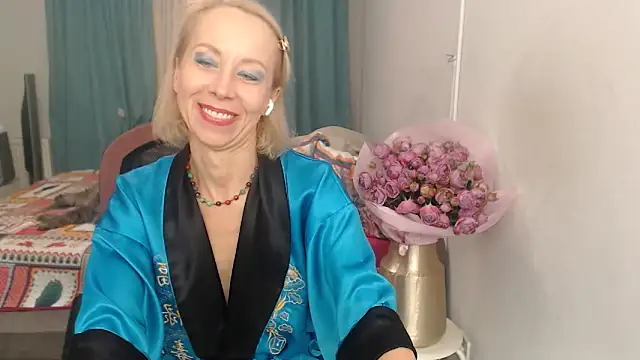 LuxuryNika online show from 10/27/25, 05:47