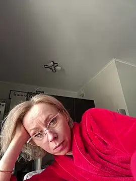 LuxuryNika online show from 02/10/26, 10:58