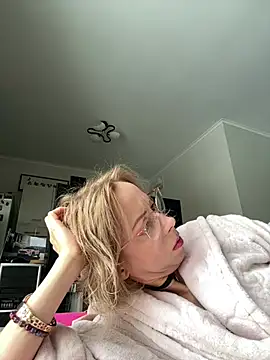 LuxuryNika online show from 02/07/26, 10:12