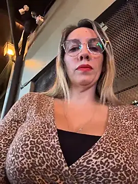 Gatitacarlita online show from 05/16/26, 10:31