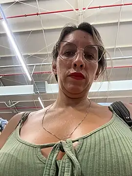 Gatitacarlita online show from 04/01/26, 07:00