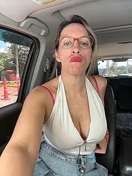 Gatitacarlita online show from 02/21/26, 02:30