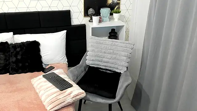 Heidix online show from 03/13/25, 04:49