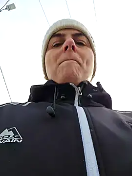 Snapshot of IsabelleCraft chatting on 02/04/26, 10:54 IsabelleCraft online show from 02/04/26, 10:54