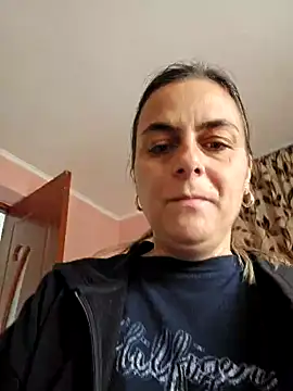 IsabelleCraft online show from 03/23/25, 07:20