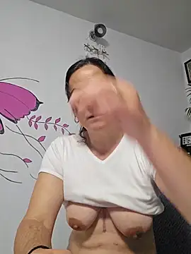 IsabelleCraft online show from 11/29/25, 12:16