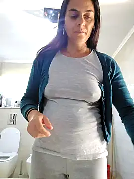 IsabelleCraft online show from 10/17/25, 10:07