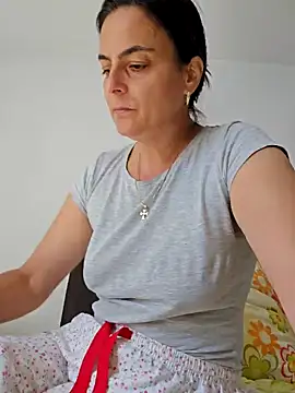 IsabelleCraft online show from 09/20/25, 08:19