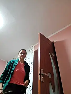 IsabelleCraft online show from 03/15/25, 05:15