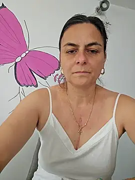 IsabelleCraft online show from 11/17/25, 08:51