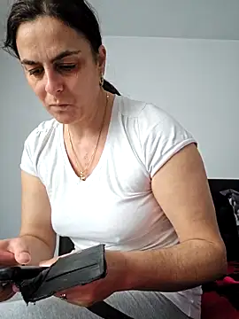 Snapshot of IsabelleCraft chatting on 02/21/26, 08:27 IsabelleCraft online show from 02/21/26, 08:27