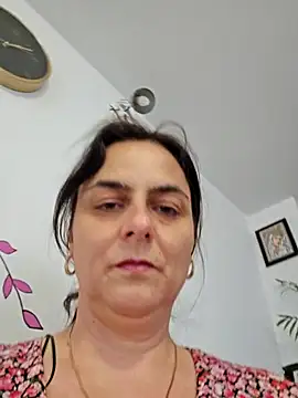 Snapshot of IsabelleCraft chatting on 02/11/26, 11:10 IsabelleCraft online show from 02/11/26, 11:10