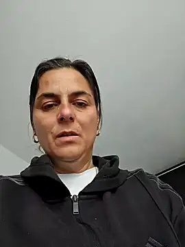 IsabelleCraft online show from 10/22/25, 12:59