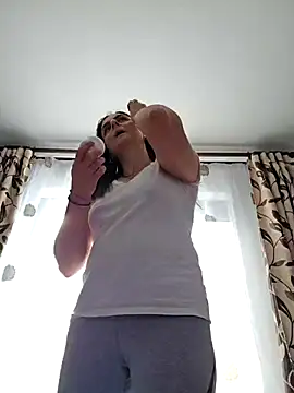 Snapshot of IsabelleCraft chatting on 02/22/26, 09:11 IsabelleCraft online show from 02/22/26, 09:11