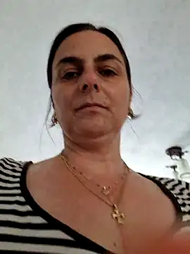 Snapshot of IsabelleCraft chatting on 06/24/26, 10:14 IsabelleCraft online show from 06/24/26, 10:14