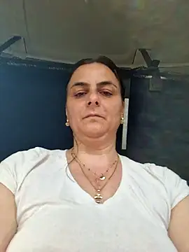 IsabelleCraft online show from 05/06/26, 04:00