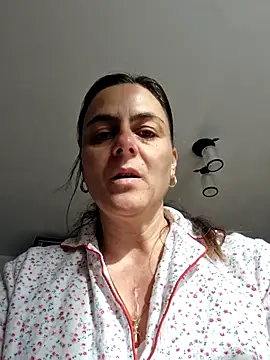 IsabelleCraft online show from 11/26/25, 09:20