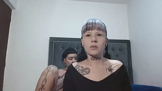 dulce maria x online show from 03/29/26, 09:11