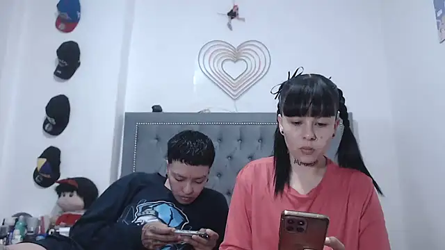 dulce maria x online show from 02/21/26, 04:03