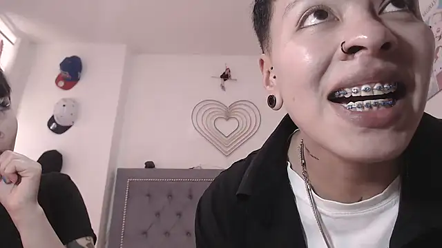 dulce maria x online show from 02/05/26, 07:10