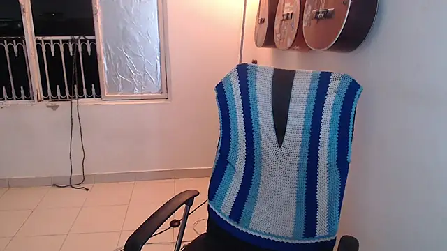 Smoke trip Alicia online show from 10/23/25, 04:44