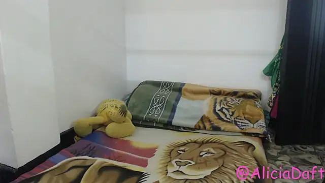 Snapshot of Smoke_trip_Alicia chatting on 03/10/26, 02:59 Smoke trip Alicia online show from 03/10/26, 02:59