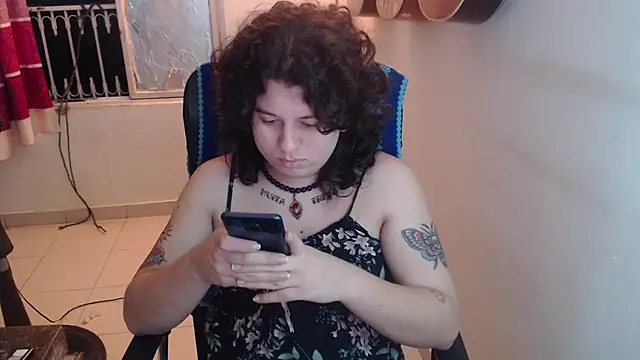 Snapshot of Smoke_trip_Alicia chatting on 01/11/26, 10:55 Smoke trip Alicia online show from 01/11/26, 10:55