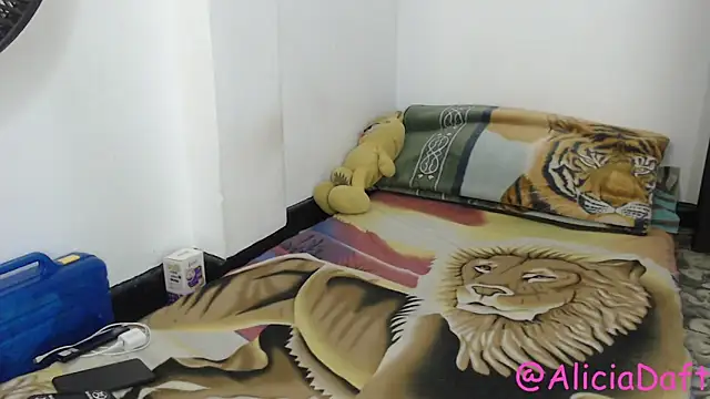 Smoke trip Alicia online show from 05/01/26, 07:19