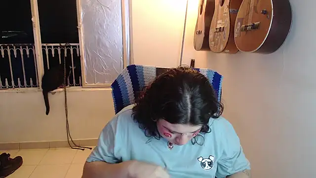 Smoke trip Alicia online show from 10/15/25, 04:44