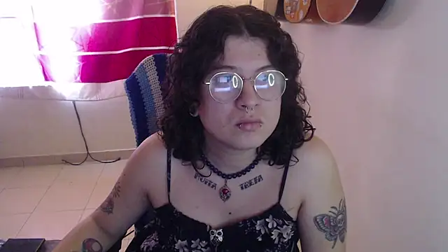 Smoke trip Alicia online show from 12/01/25, 11:22