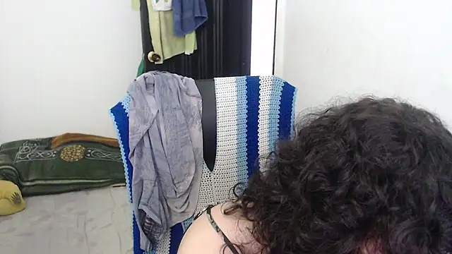 Snapshot of Smoke_trip_Alicia chatting on 02/20/26, 02:19 Smoke trip Alicia online show from 02/20/26, 02:19