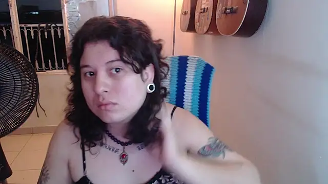 Snapshot of Smoke_trip_Alicia chatting on 01/12/26, 10:55 Smoke trip Alicia online show from 01/12/26, 10:55