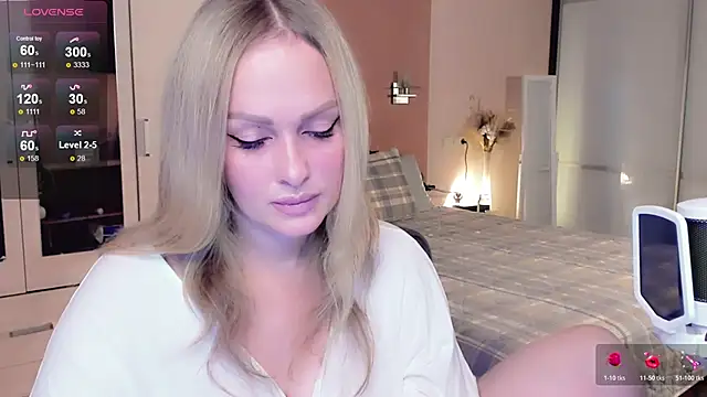 Libby Nora online show from 11/08/25, 10:19