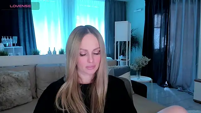 Snapshot of Libby_Nora chatting on 02/16/25, 11:59 Libby Nora online show from 02/16/25, 11:59