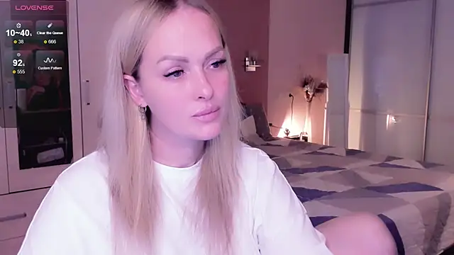 Snapshot of Libby_Nora chatting on 10/14/25, 11:00 Libby Nora online show from 10/14/25, 11:00