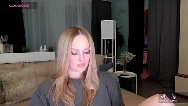 Snapshot of Libby_Nora chatting on 02/19/25, 03:38 Libby Nora online show from 02/19/25, 03:38