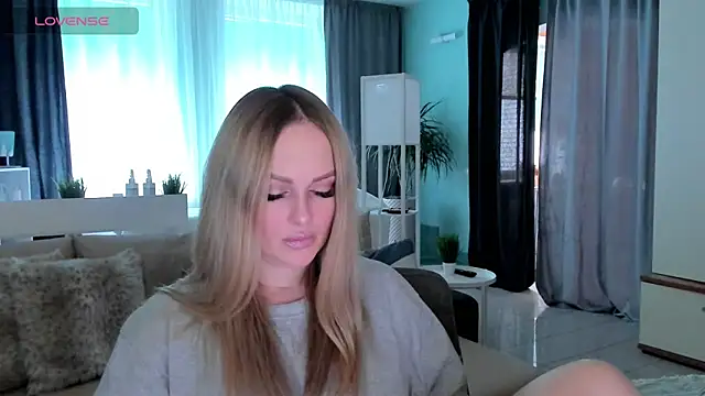Snapshot of Libby_Nora chatting on 03/03/25, 09:45 Libby Nora online show from 03/03/25, 09:45