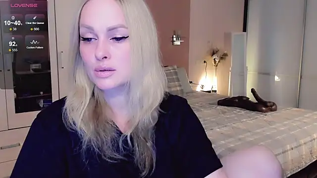 Libby Nora online show from 11/07/25, 09:47