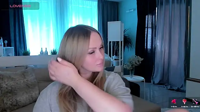 Snapshot of Libby_Nora chatting on 02/21/25, 12:38 Libby Nora online show from 02/21/25, 12:38