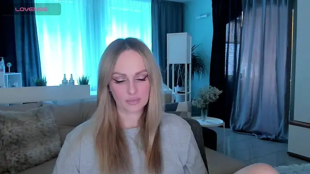 Snapshot of Libby_Nora chatting on 02/21/25, 09:34 Libby Nora online show from 02/21/25, 09:34