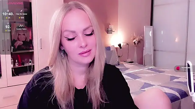 Snapshot of Libby_Nora chatting on 10/08/25, 10:50 Libby Nora online show from 10/08/25, 10:50