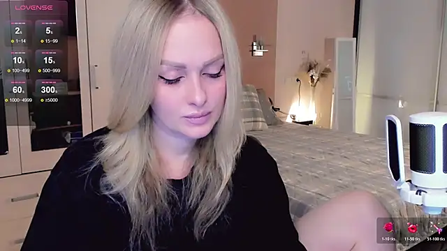 Libby Nora online show from 11/11/25, 10:21