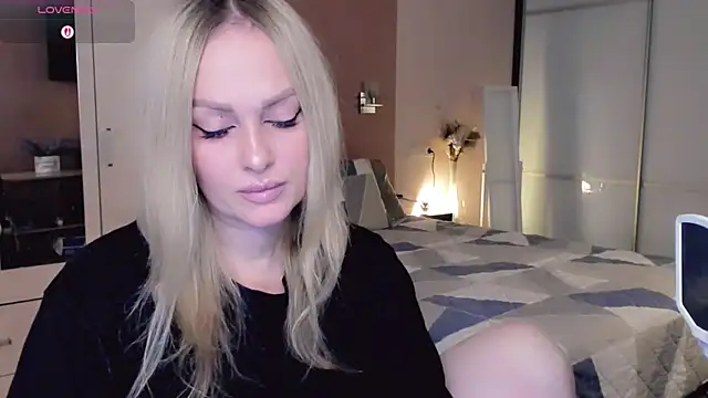 Libby Nora online show from 11/02/25, 09:36