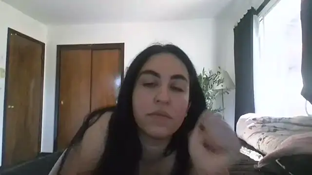 Snapshot of WetFlower69 chatting on 07/03/26, 01:06 WetFlower69 online show from 07/03/26, 01:06