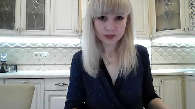 Snapshot of BarbaraKim chatting on 04/14/26, 03:17 BarbaraKim online show from 04/14/26, 03:17