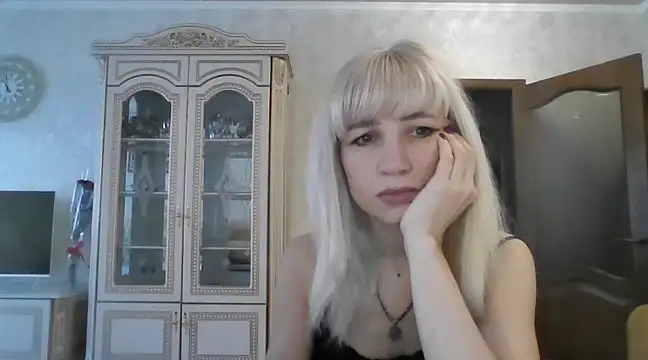 Snapshot of BarbaraKim chatting on 02/20/25, 09:00 BarbaraKim online show from 02/20/25, 09:00