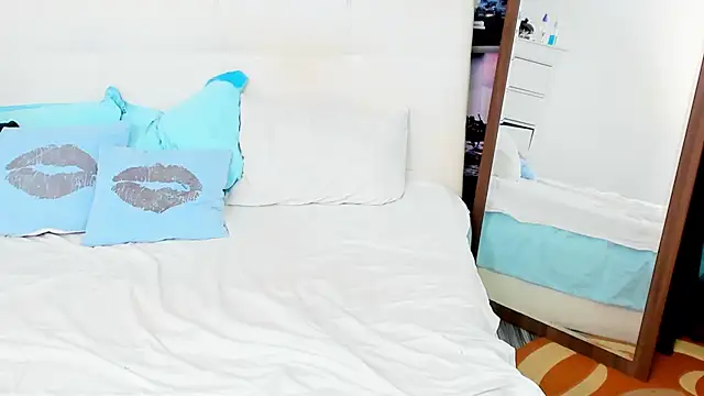 IvyHotFoxy online show from 03/18/25, 08:59