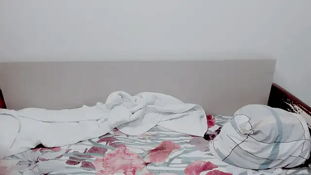MinniMaksy online show from 05/25/26, 06:23